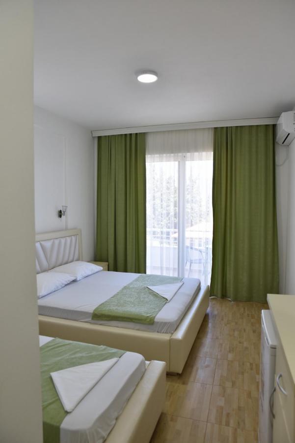 Apartments Fati & Flori Ulcinj Exteriör bild