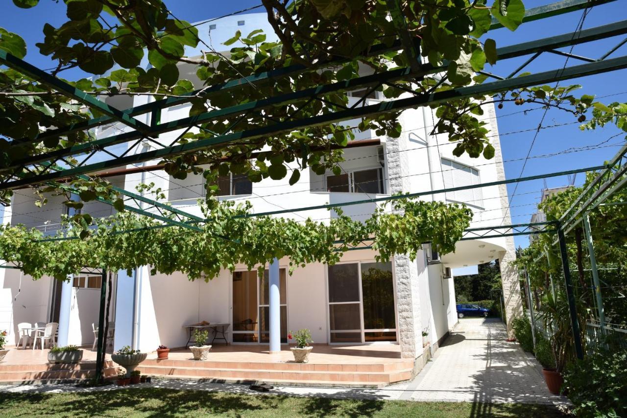 Apartments Fati & Flori Ulcinj Exteriör bild