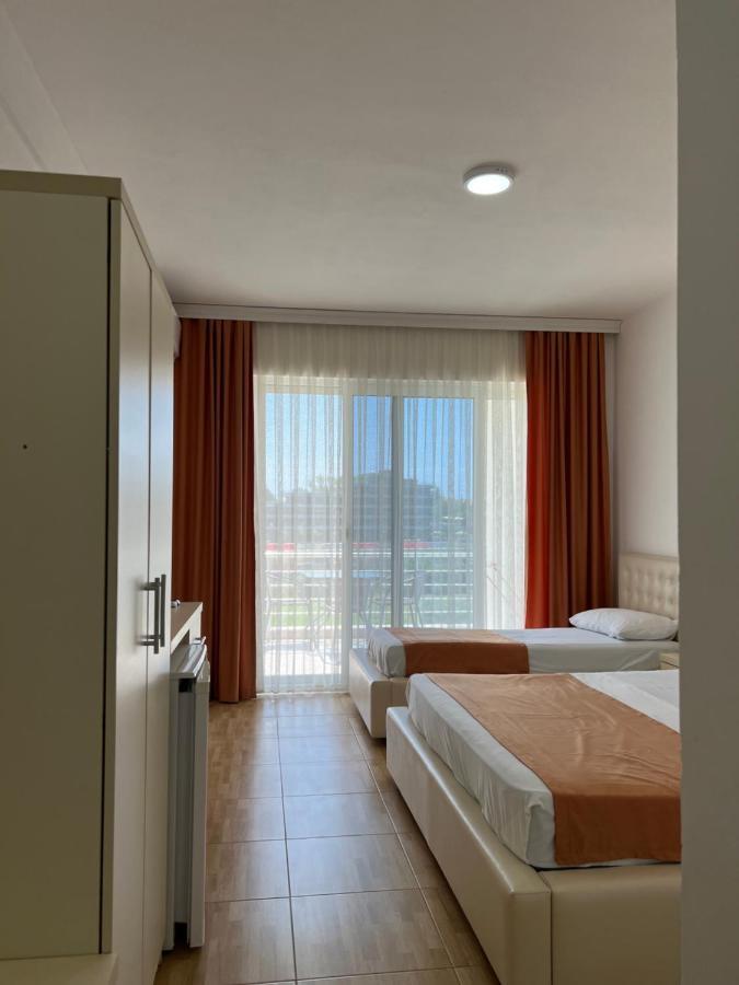 Apartments Fati & Flori Ulcinj Exteriör bild