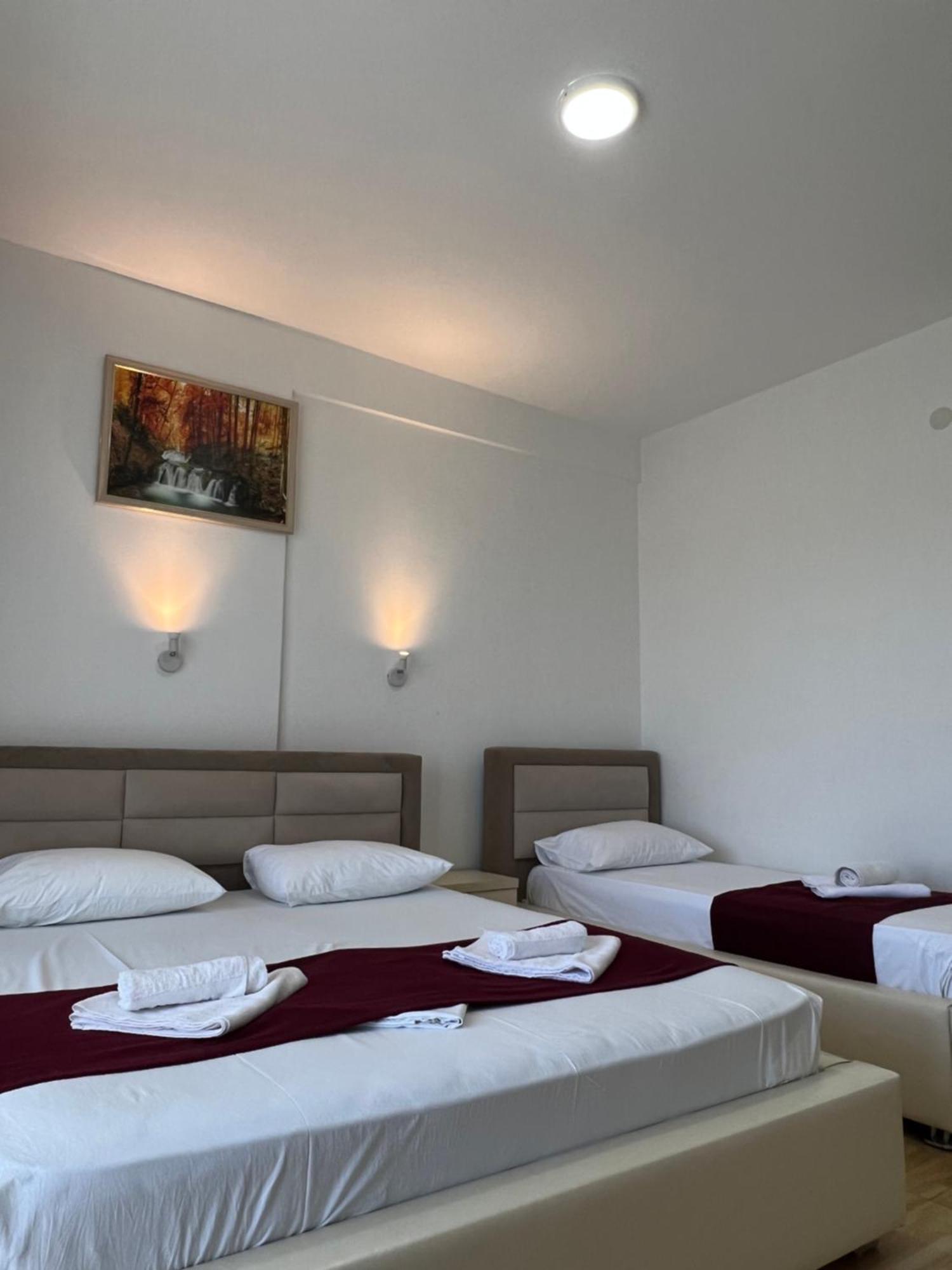 Apartments Fati & Flori Ulcinj Exteriör bild