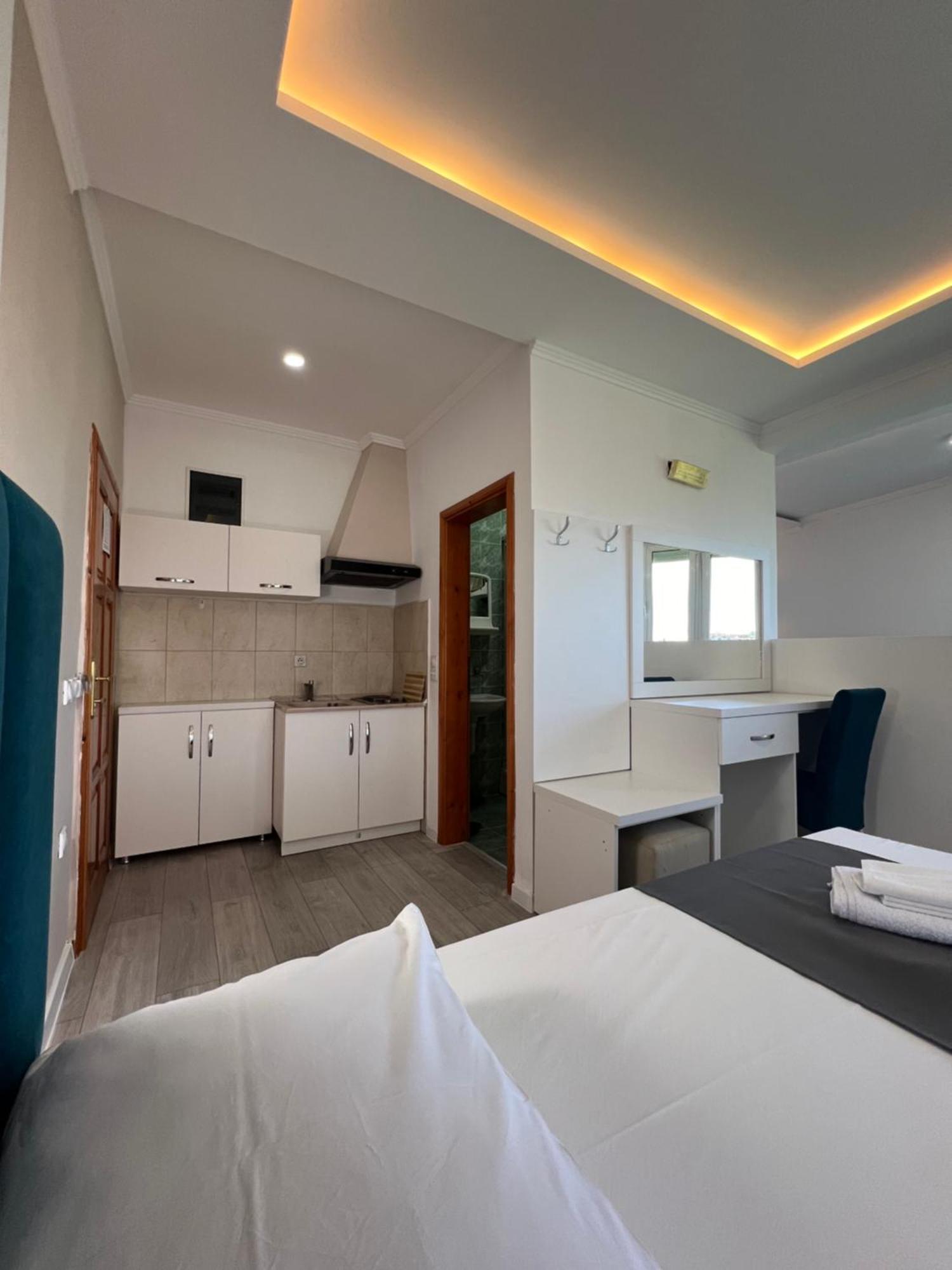 Apartments Fati & Flori Ulcinj Exteriör bild