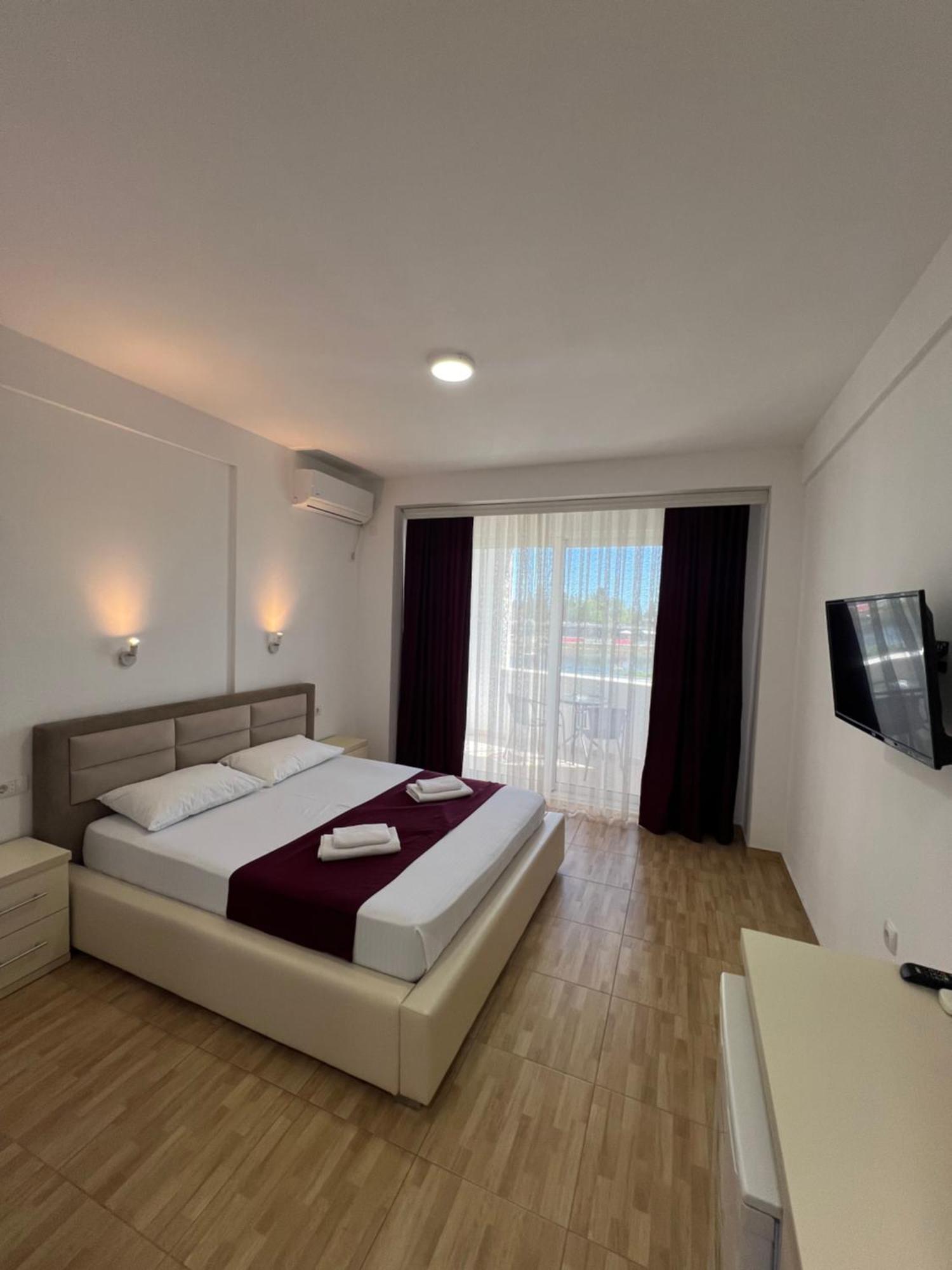 Apartments Fati & Flori Ulcinj Exteriör bild