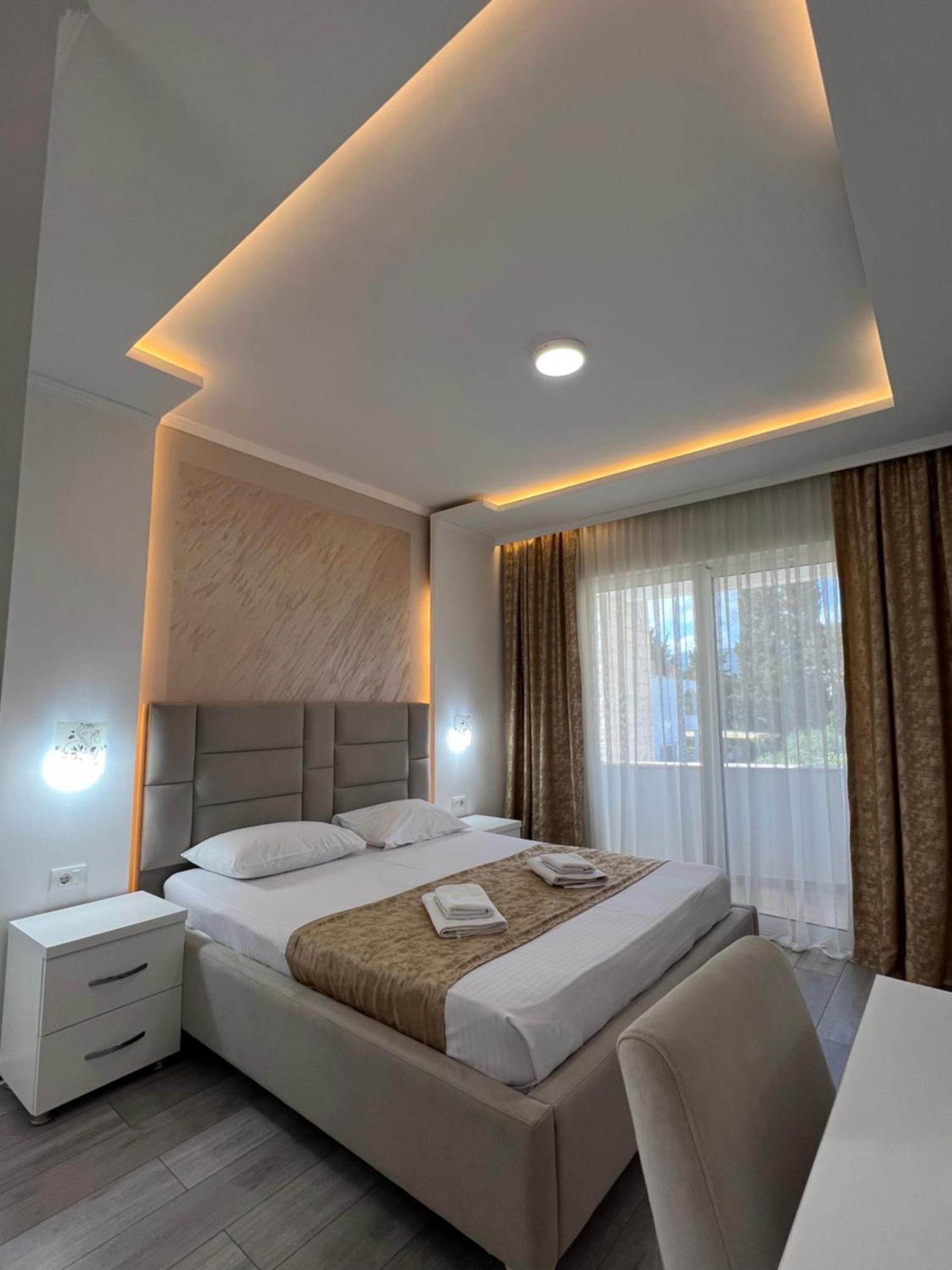 Apartments Fati & Flori Ulcinj Rum bild